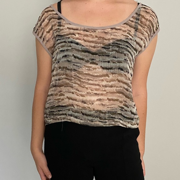 LF Millau Cropped Tee - Picture 1 of 3